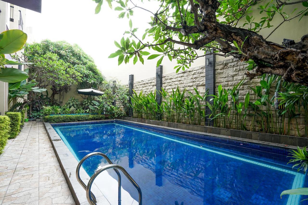 Oyo 197 Prime Royal Hotel Kapasari Exterior foto